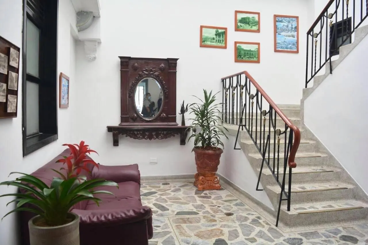 Hotel Caracas Real Medellín
